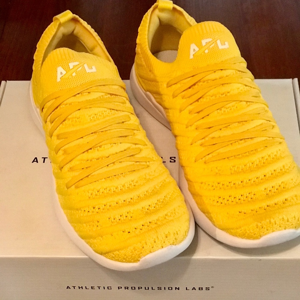 APL brand new women’s shoes